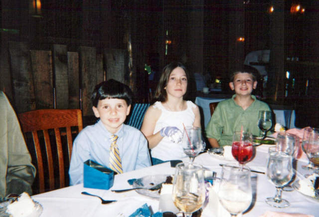 2004-06 Matty, Cass, Celia, Twins' First Communion 15P-020
