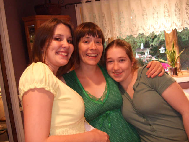 2008_0810SarahsShower0078