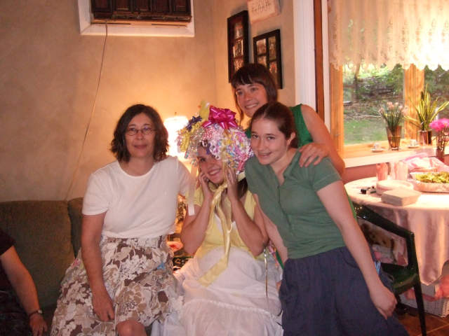 2008_0810SarahsShower0072