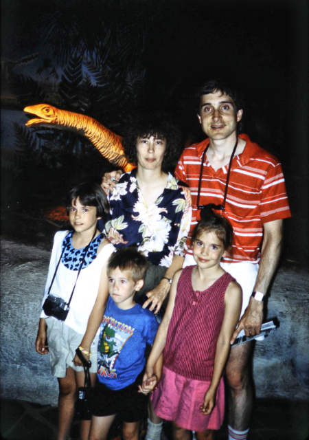 1990-06 Elizabeth, Rob, Jan, Sarah, Bruce J17S-09