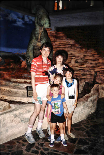 1990-06 Bruce, Rob, Sarah, Jan, Elizabeth J19S-11