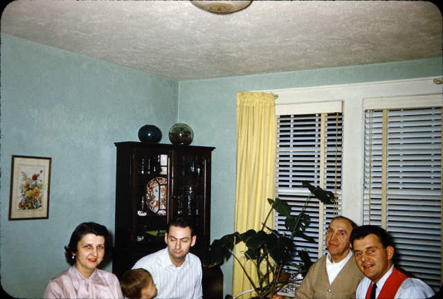 1954-12 Ruth, Jim, Ed at Table I27S-01