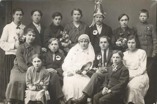 1909ish Bessie Daukantas and Family