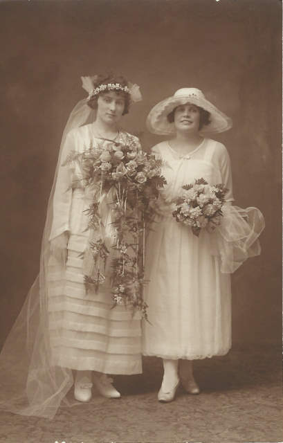 1911ish Bessie at wedding
