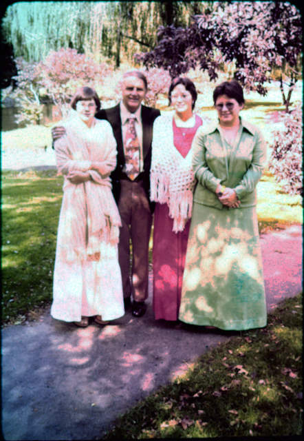 1976-10 Mary, Ed, Barb, Sue at Nowakowski Wedding D05S-008