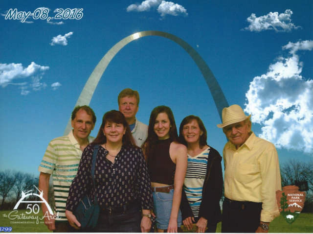 2016-05-08 Steve, Mary, Dan, Bridget, Barb, Ed in Gateway Arch Portrait