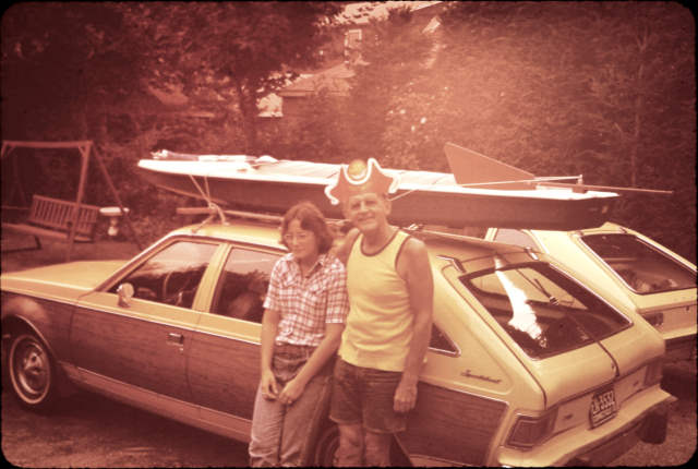 1976-08 Barb and Ed with Sportabout and Rowboat C28S-13