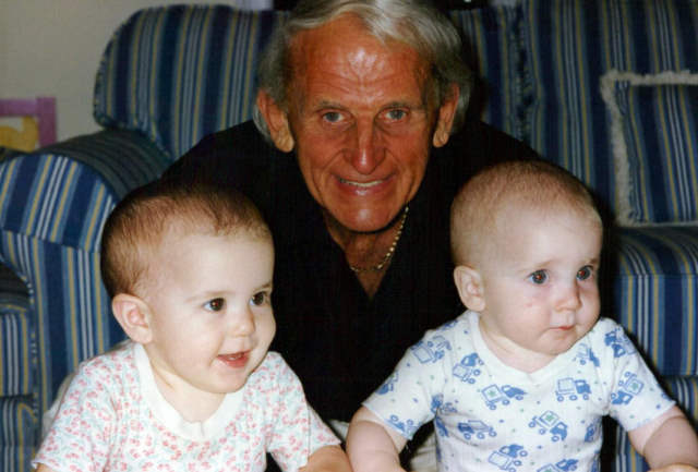 1997-08 Bridget, Ed, Matty, Little Fox, Norwalk, CT G23P-01