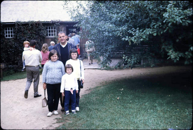 1967-11 Sue, Ed, Mary, Barb at Sturbridge Village E31S-07