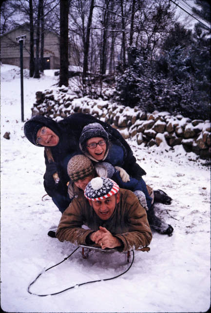 1972-02 Barb, Ed, Others Sledding, West Cedar, Norwalk, CT I23S-13